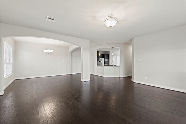 Building Photo - 5619 S Denham Ridge Ln