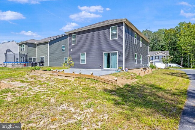 Building Photo - 459 Currant Cir