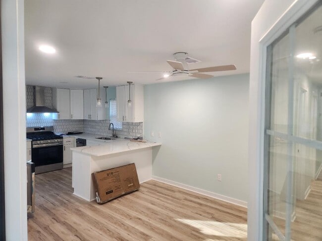 Building Photo - 6222 S. F. Austin Road