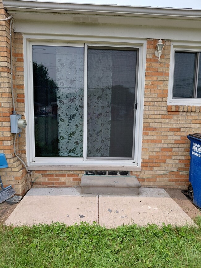 Building Photo - 2505 Stieber Ave