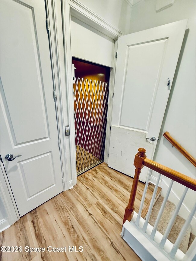 Building Photo - 860 Vignoles NE Ave