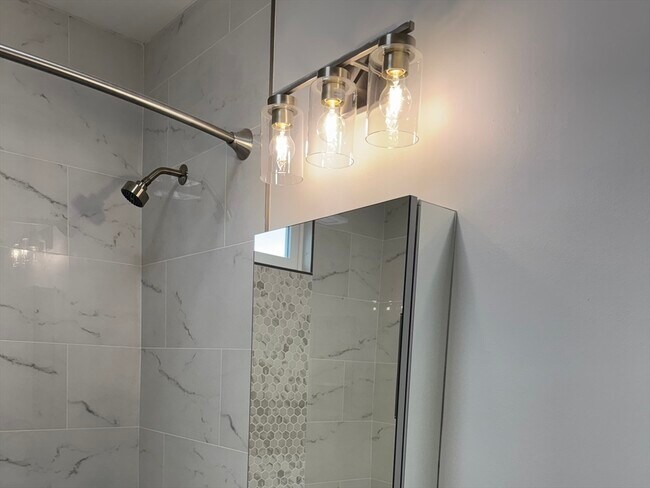 Building Photo - 630 Metropolitan Ave