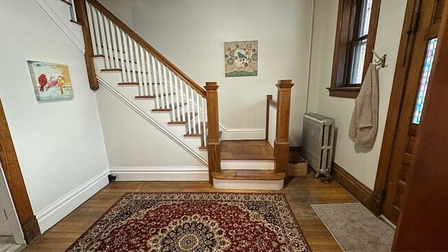 Building Photo - 155 E 12th St