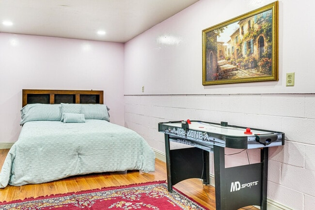 Building Photo - 17777 Camelot Ln