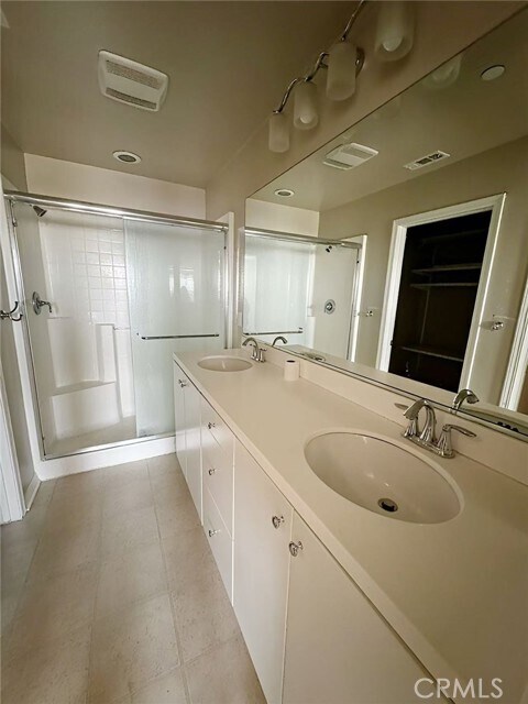 Building Photo - 552 Calle Estrella