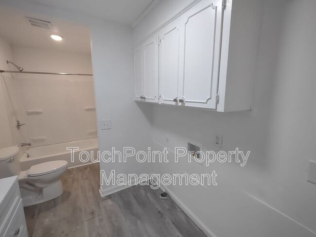 Building Photo - 1413 Phil Thurman Rd