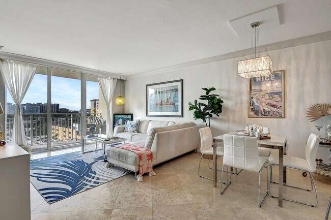 Building Photo - 99 SE Mizner Blvd