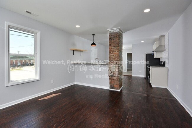 Building Photo - 1032 Cornell St