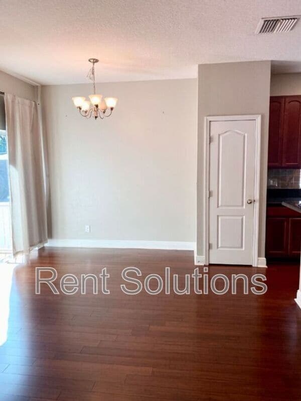 Building Photo - 7506 S West Shore Blvd