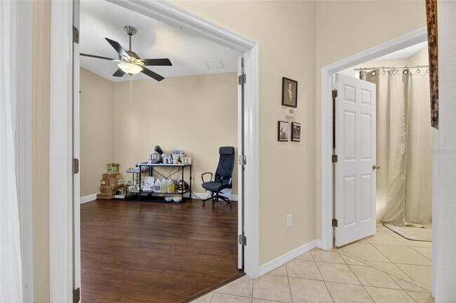 Building Photo - 3007 Silvermill Loop