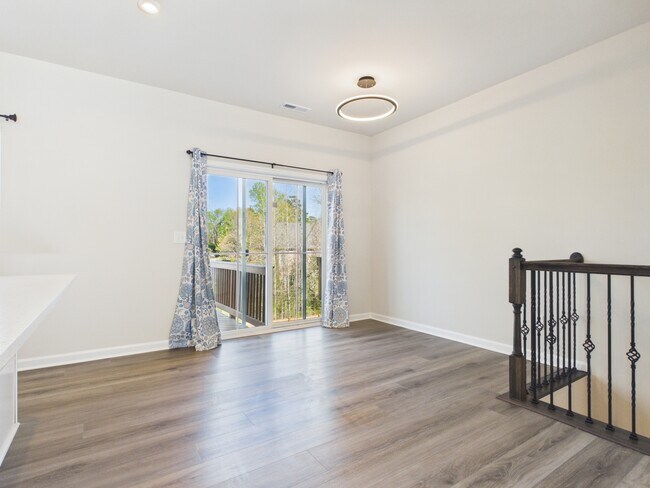 Building Photo - 2617 Grantham Place Dr