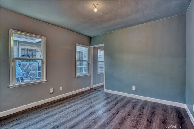 Building Photo - 127 S Townsend Ave