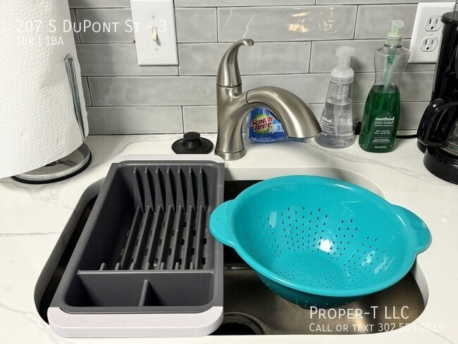 Building Photo - 207 S Dupont St