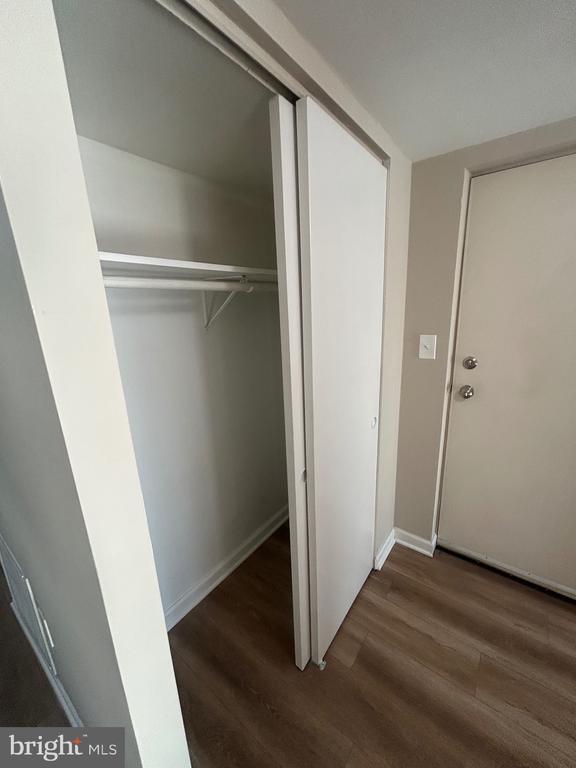 Building Photo - 5645 Harpers Farm Rd