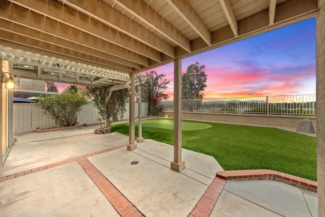 Building Photo - 40115 Starling St