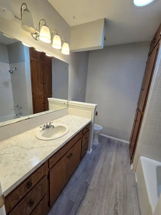 Building Photo - Very well maintained home