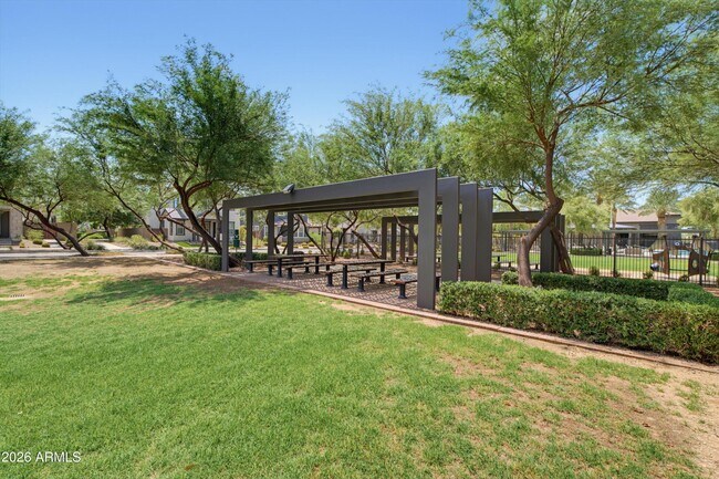 Building Photo - 2024 W Andalusian Trail