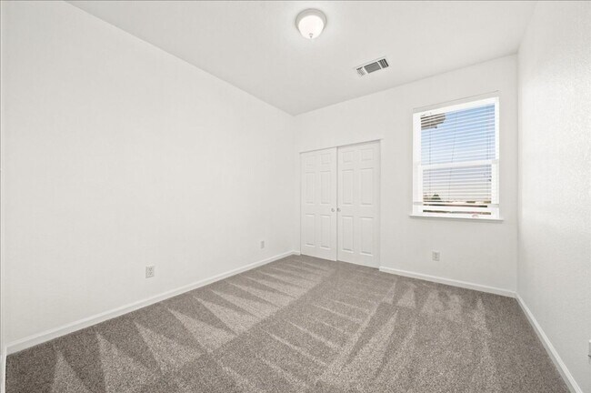 Building Photo - 4370 Mt Kisco Way