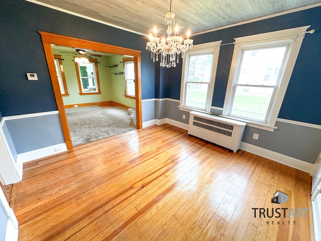 Building Photo - 4 Bedroom house in Foxchase area of North ...