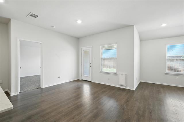 Building Photo - 11112 W Pond Dr