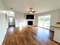 Building Photo - 299 Cayenne St