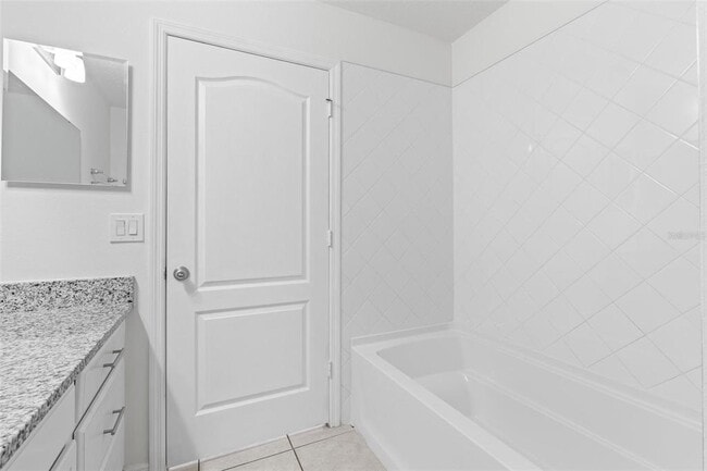 Building Photo - 1557 Venice Ln