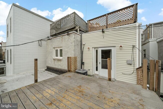 Building Photo - 2537 S Broad St