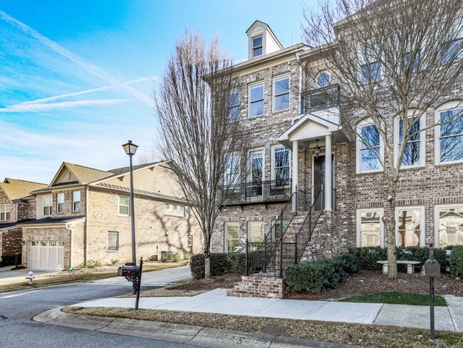 Building Photo - Luxury Alpharetta/Milton Townhouse!!