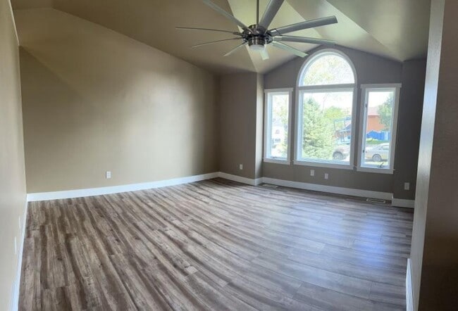 Building Photo - 5 bedroom in Billings MT 59101