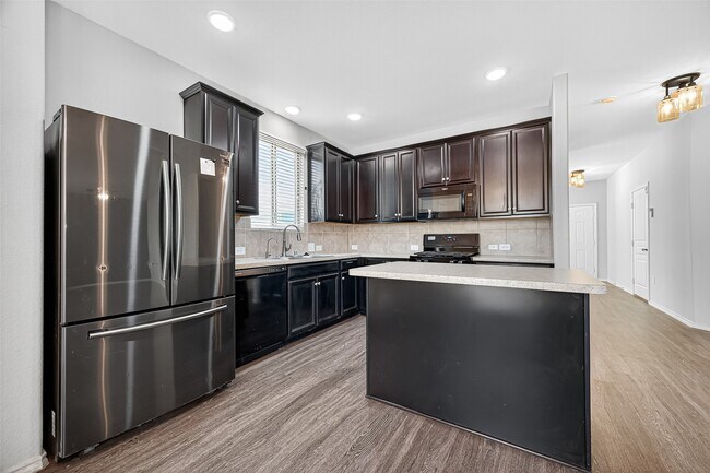 Building Photo - 5027 Brewcastle Ln