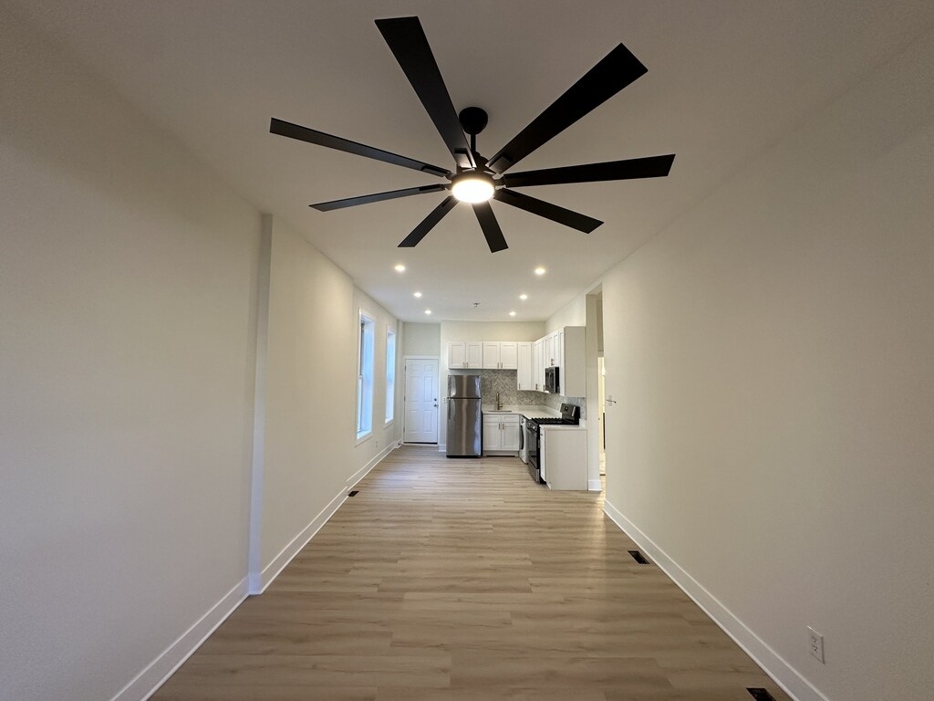 Building Photo - 1322 W Ohio St