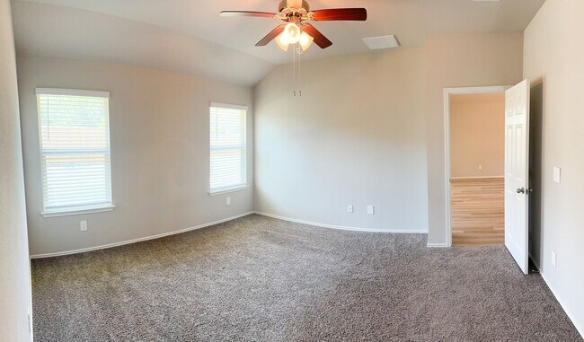 Building Photo - Available Now Beautiful 1 story, 4 bedroom, 2 bath, 2 car garage home with garage door opener and...