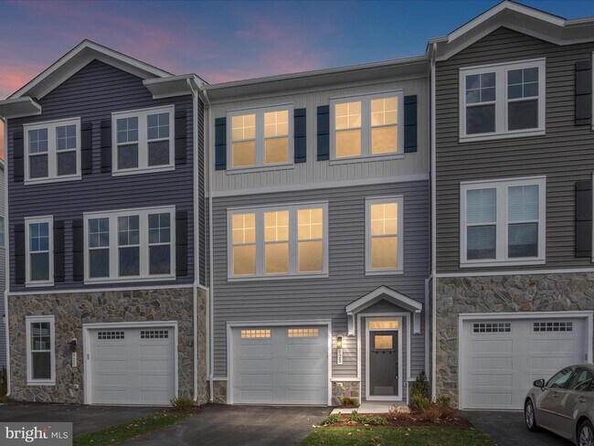 Building Photo - 123 Choke Cherry Ct