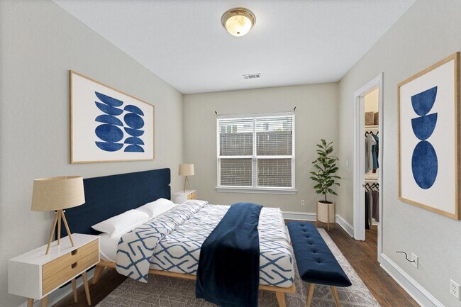 Building Photo - Chic M Streets townhome near shopping & di...