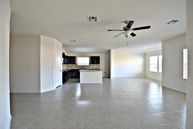 Building Photo - 644 Heritage Grove Rd