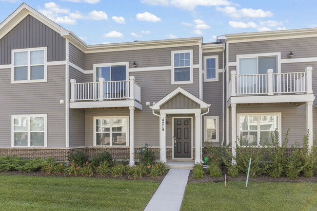 Primary Photo - 4219 Chelsea Mnr Cir