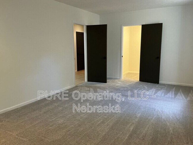 Building Photo - 15527 Mason Cir