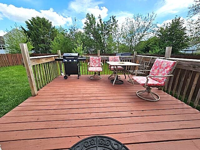 Welcoming Deck & Fenced Yard. - 6369 Brice Dale Dr