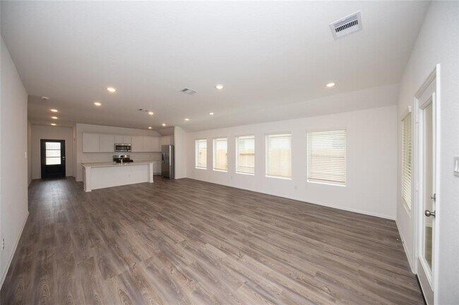 Building Photo - 7322 Bartoncliff