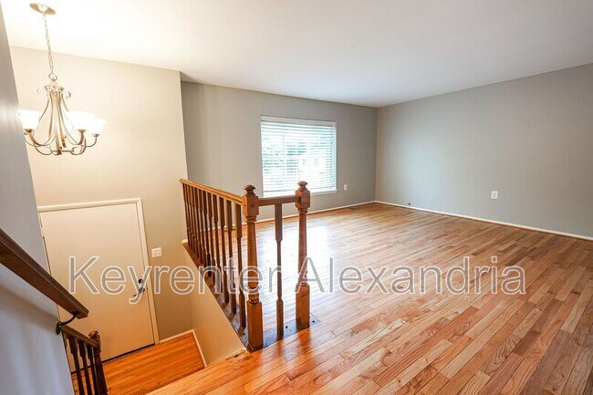 Building Photo - 5901 Beech Tree Dr