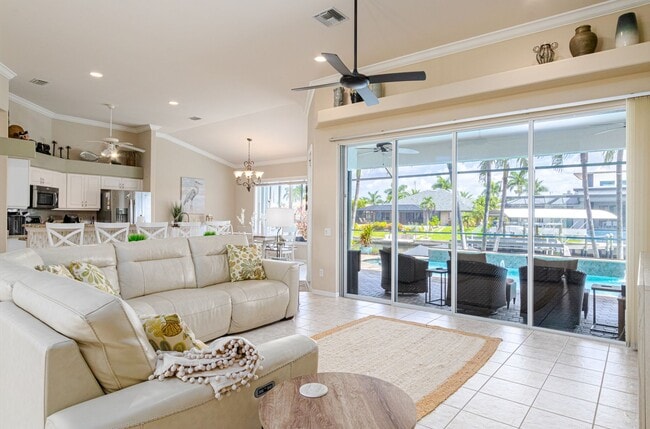 Building Photo - Seabird Villa