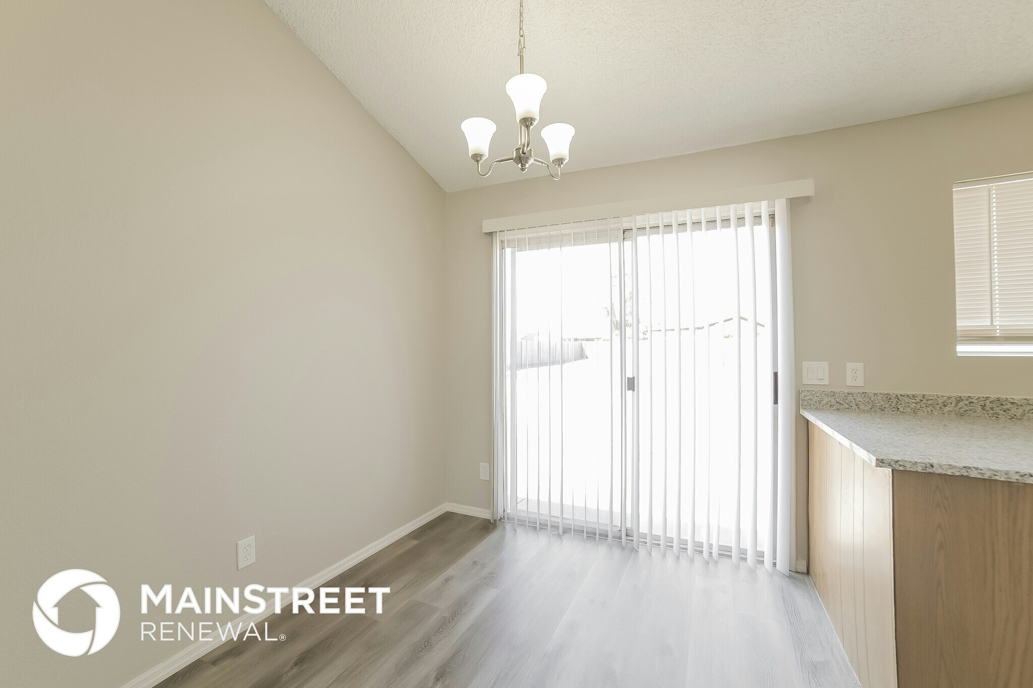 Building Photo - 8538 W Columbine Dr