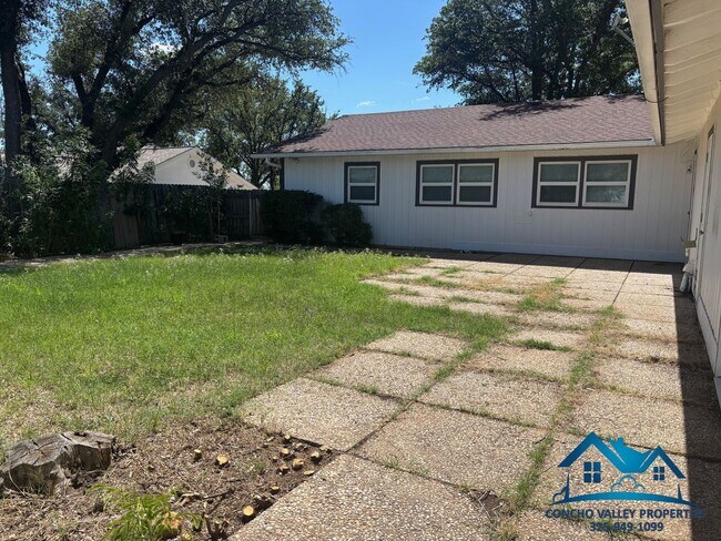 Building Photo - For Rent - 4 Bed/2 Bath near ASU - 1934 A&M Ave