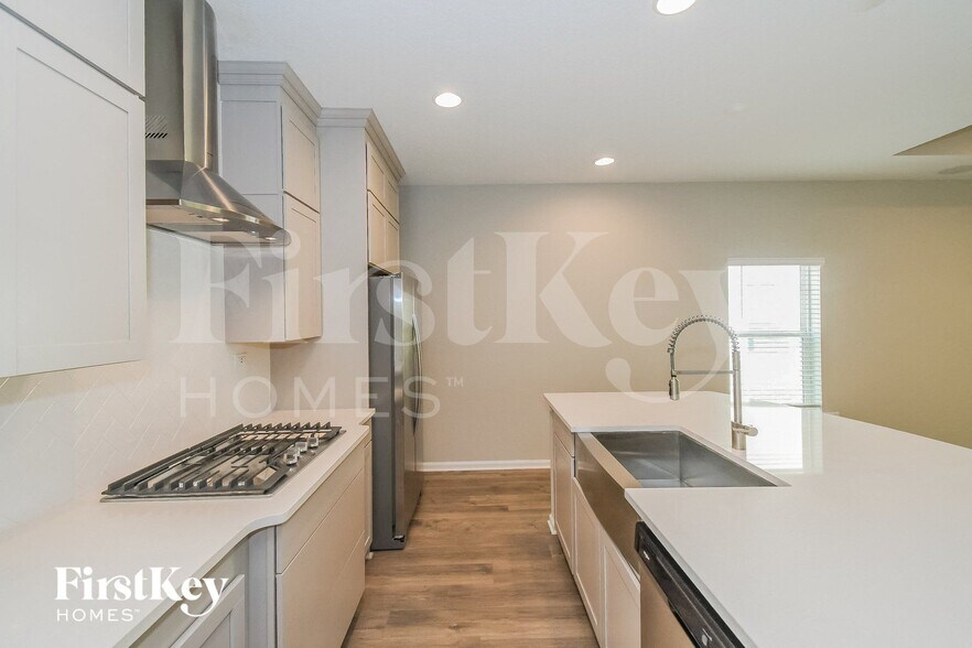 Building Photo - 2721 Copperwood Ave