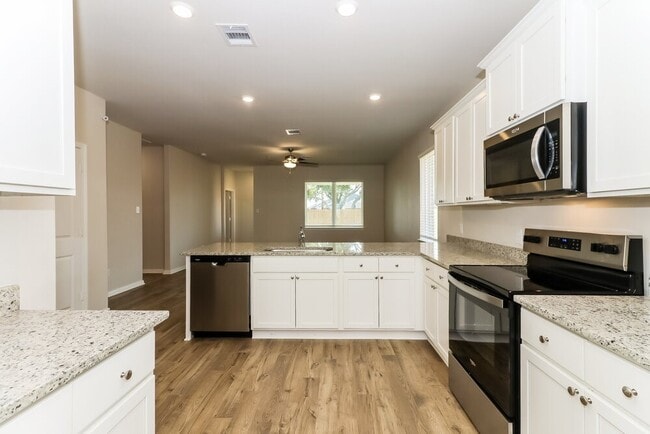 Building Photo - 7626 Tipton Meadow Way
