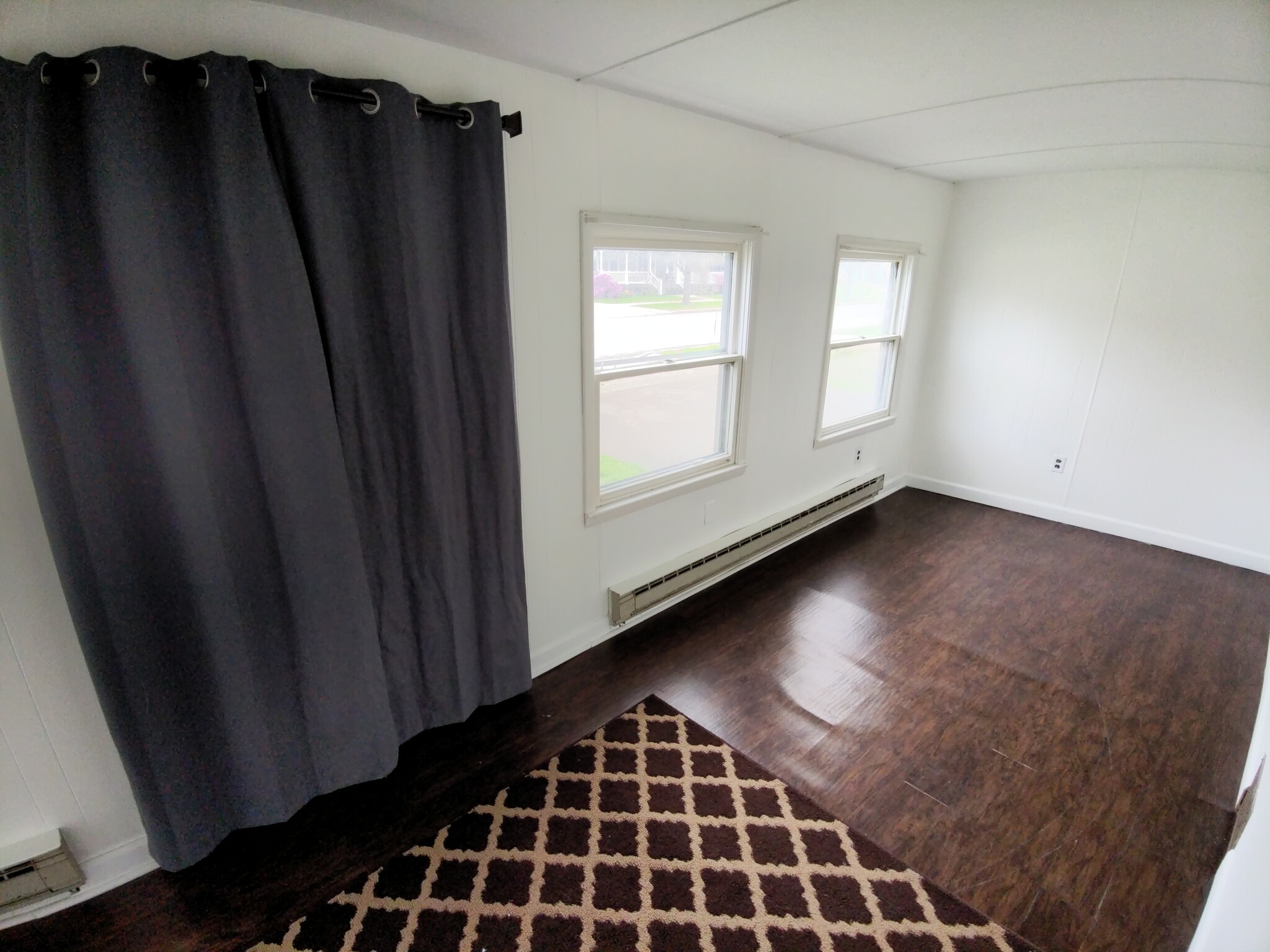 Sunroom/Office/Bedroom 3 - 16 Lawrence Ave
