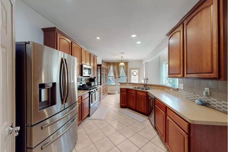 Building Photo - 1312 Cattle Crossing Dr