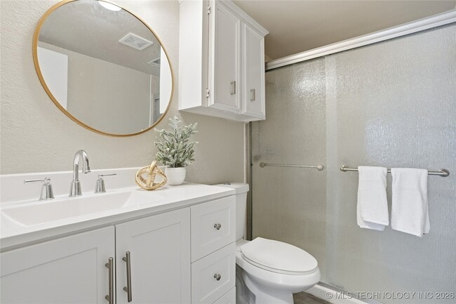 Building Photo - 7450 N 117th E Ave