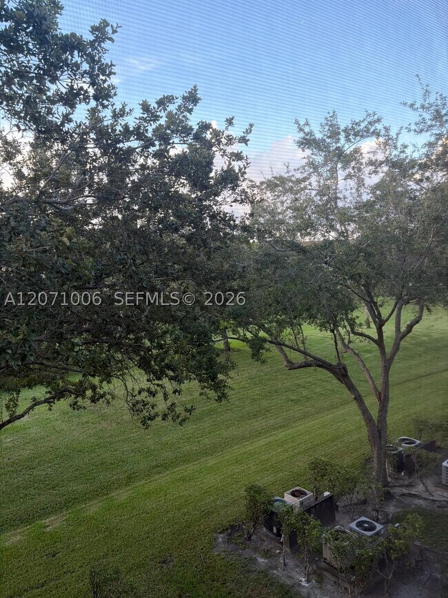 Building Photo - 13355 SW 9th Ct