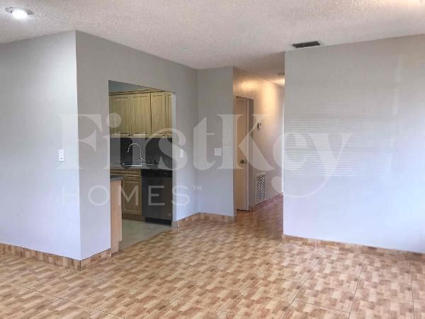 Building Photo - 1211 N 74th Way
